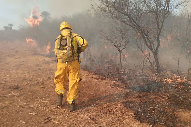 En el departamento de Tulumba, el fuego fue controlado ayer