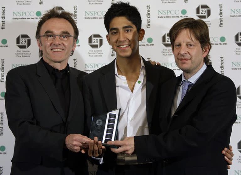 Las caras del éxito. Más premios para el director Danny Boyle, actor Dev Patel y productor Christian Coulson de Slumdog Millonaire, ¿quién quiere ser millonario?