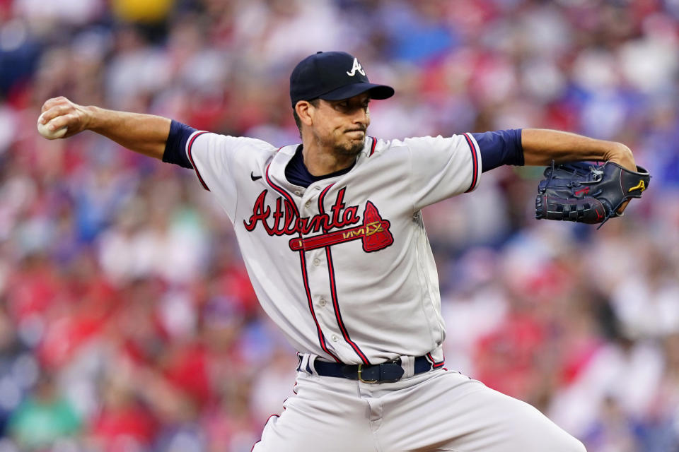 Atlanta Braves' Charlie Morton pitches during the second inning of a baseball game against the Philadelphia Phillies, Tuesday, June 28, 2022, in Philadelphia. (AP Photo/Matt Slocum)