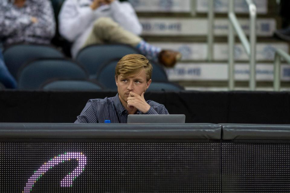 Anthony Kristensen is the University of Evansville athletics beat reporter for the Courier & Press.