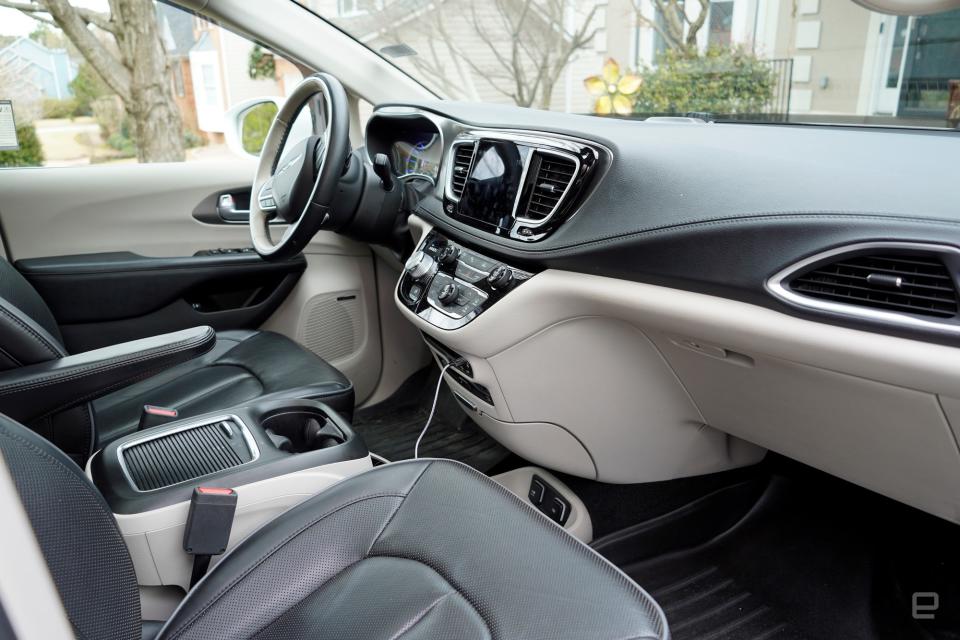 <p>Chrysler Pacifica 2018</p>
