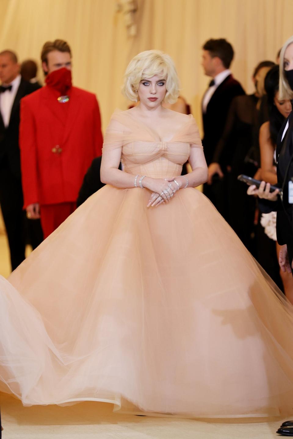 The singer wore Oscar de la Renta (Getty)