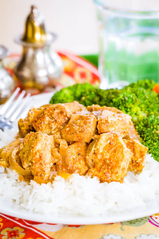 <p>A healthier and easier verson of this traditional Indian dish. Get this <a href="https://cupcakesandkalechips.com/slow-cooker-indian-butter-chicken/" rel="nofollow noopener" target="_blank" data-ylk="slk:Lightened Up Slow Cooker Butter Chicken;elm:context_link;itc:0;sec:content-canvas" class="link rapid-noclick-resp">Lightened Up Slow Cooker Butter Chicken</a> recipe!</p>