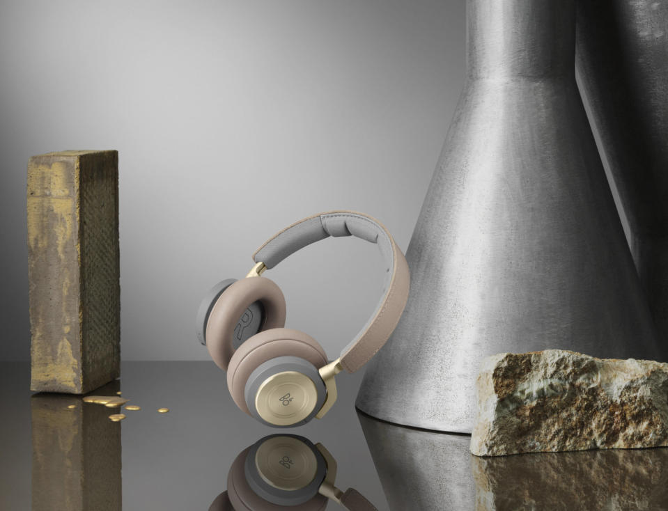 High-end electronics manufacturer Bang and Olufsen is back with a set ofheadphones that are made for the power listener