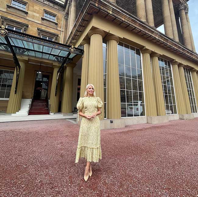 holly-willoughby-vampires-wife-dress-buckingham-palace