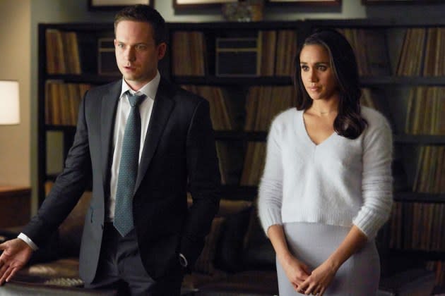 'Suits' L.A. Spinoff Promises 'Same Energy and Good Looking People' as Original Show - Yahoo Entertainment