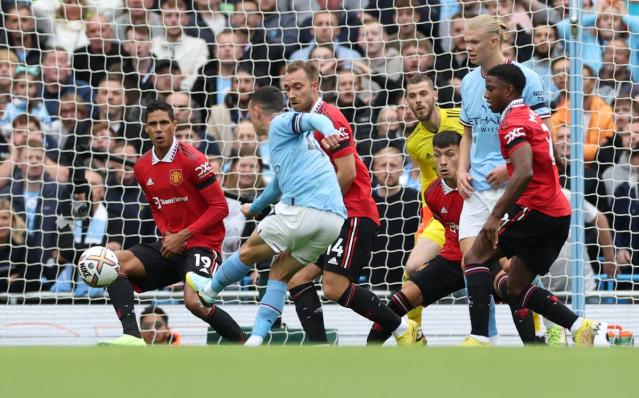 Bruno Fernandes nets stunning free kick as Manchester United blitz Everton  with three goals in one half in front of delighted Old Trafford crowd