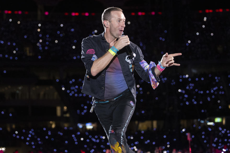 PERTH, AUSTRALIA - NOVEMBER 18: Chris Martin of Coldplay performs at Optus Stadium on November 18, 2023 in Perth, Australia. (Photo by Matt Jelonek/WireImage)