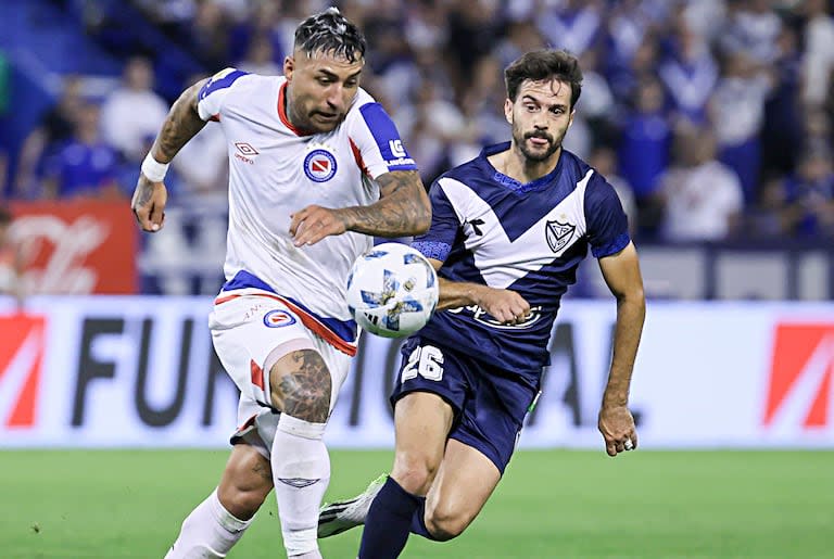 En el duelo entre sí por el grupo A de la primera etapa Vélez y Argentinos Juniors empataron 0 a 0