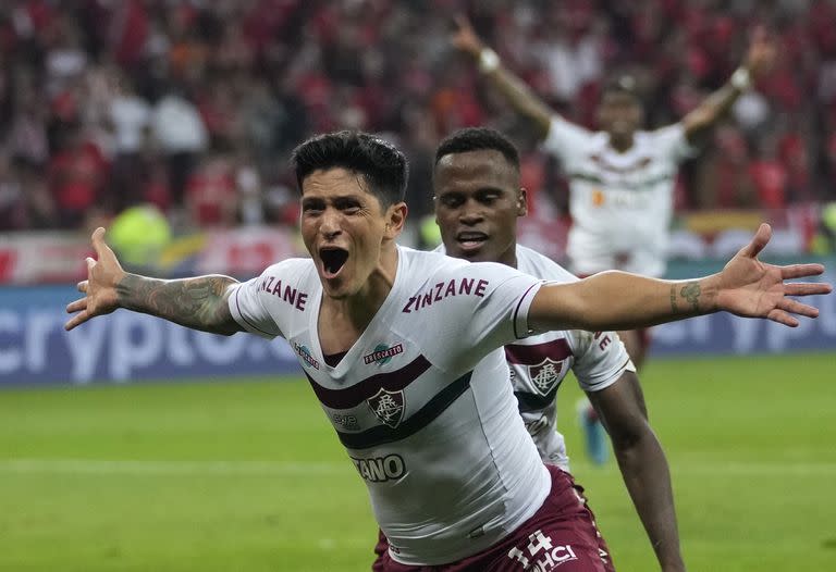 El jugador de la serie: Germán Cano convirtió tres de los cuatro goles de Fluminense en los partidos con Internacional, de Porto Alegre, y a los 35 años disfruta de una segunda juventud