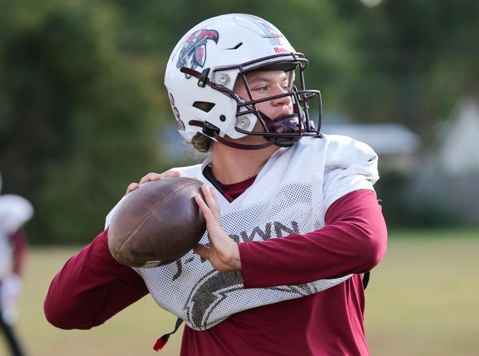 Jeffersontown Charger quarterback Raymond Cornish.  Monday, October 9, 2023