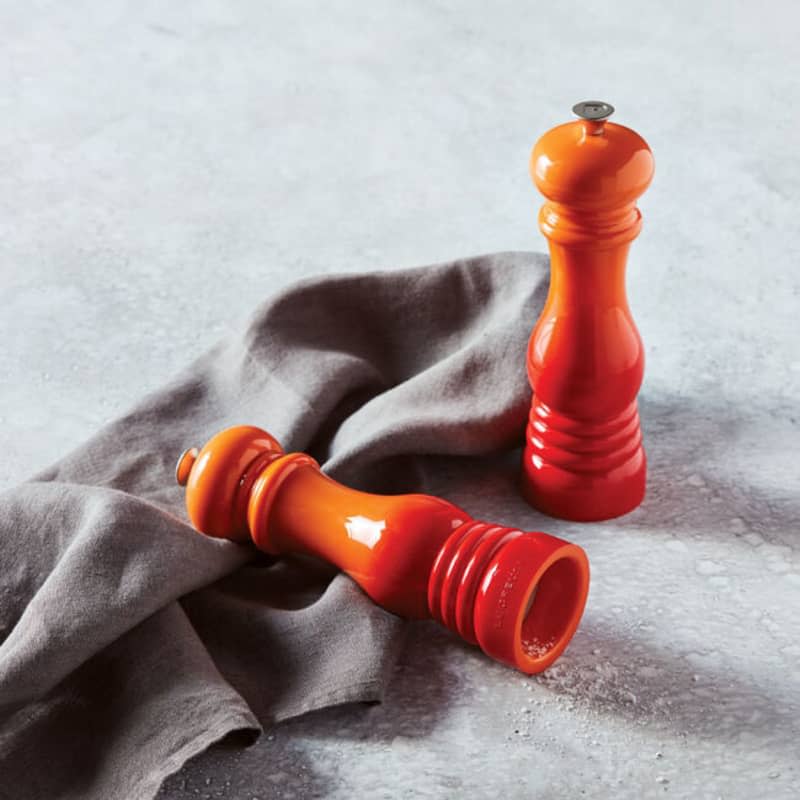 Salt And Pepper Mill Set