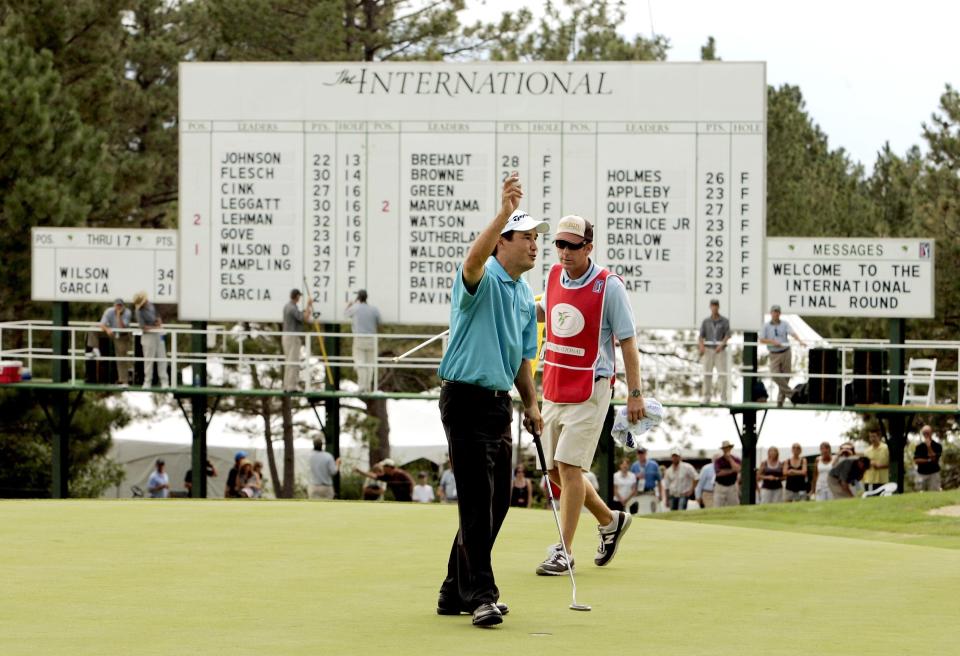 Dean Wilson ackowledges the gallery during the final round of the 2006 International at Castle Pines Golf Club in Castle Rock, Colorado. (Brian Bahr/Getty Images)