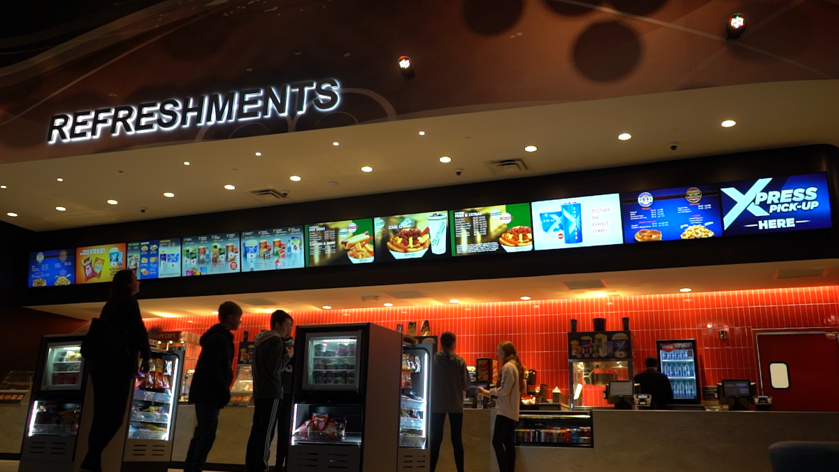  Showcase Cinemas brightens its digital signage at a concession stand with PPDS. . 