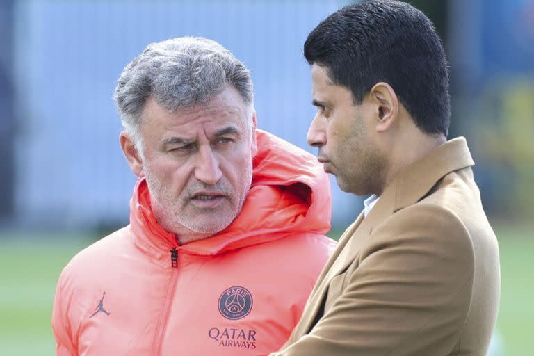 El DT Christophe Galtier junto a Nasser Al-Khelaïfi, dueño y presidente de París Saint Germain