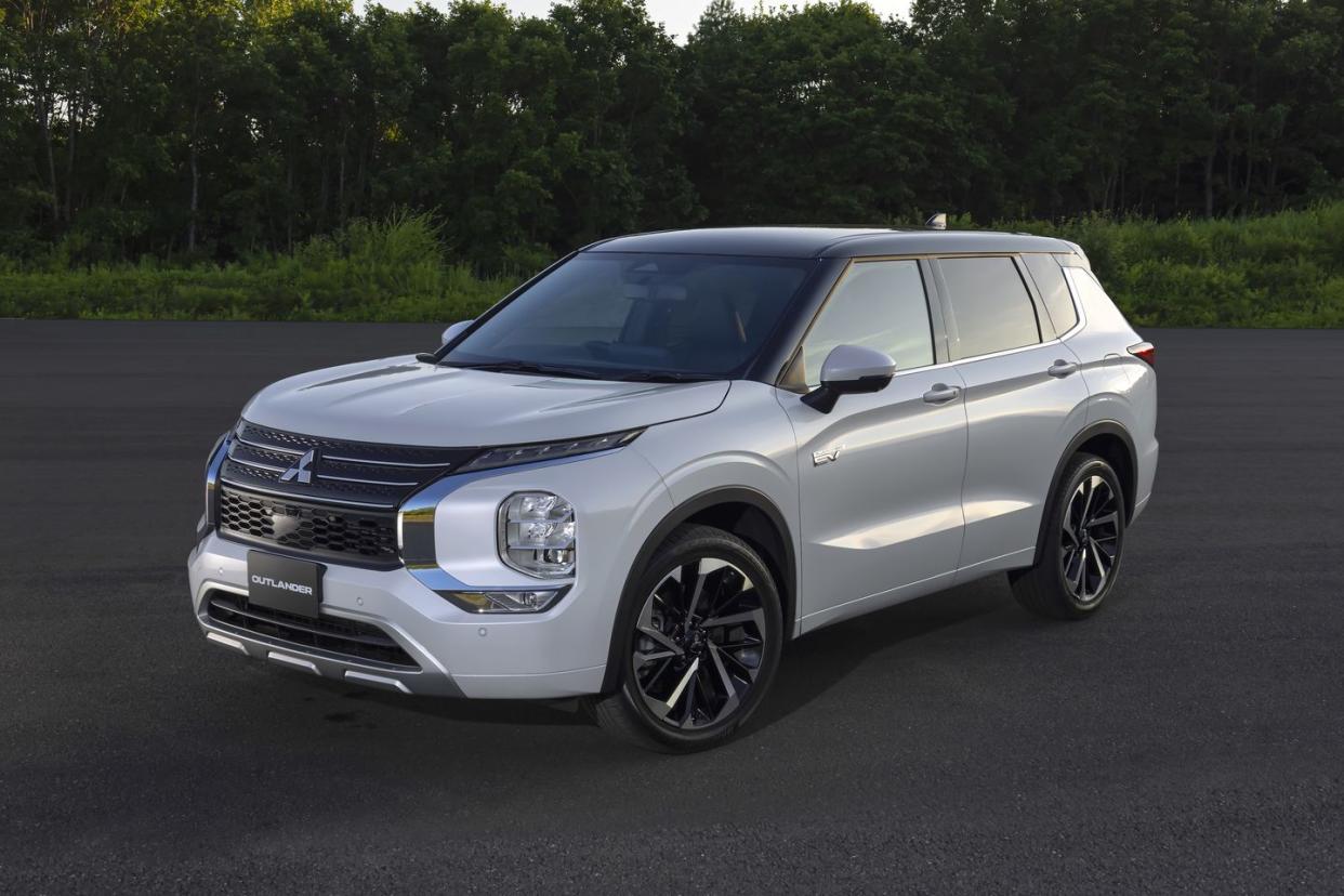 2024 mitsubishi outlander plug in hybrid