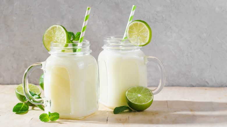 Brazilian lemonade with straws