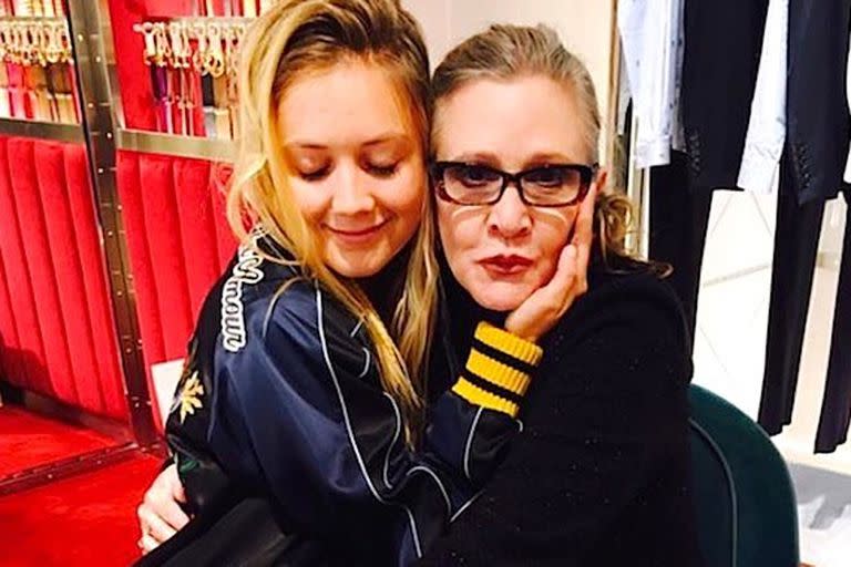 Billie Lourd homenajeó a la actriz interpretando una de sus canciones favoritas