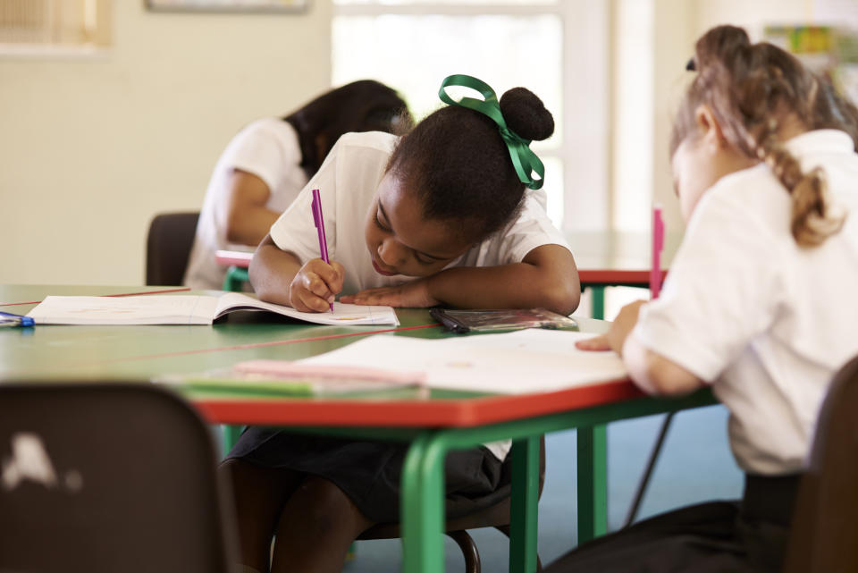 Should primary schools extend their hours to help children catch up after lockdown? (Posed by models, Getty Images)