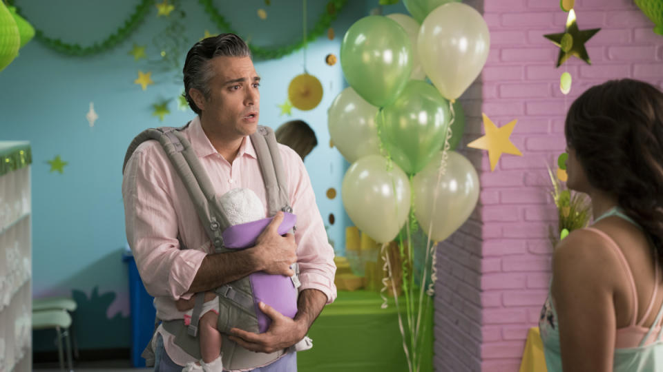 Jaime Camil as Rogelio in next week’s episode (Photo: Michael Desmond/The CW)