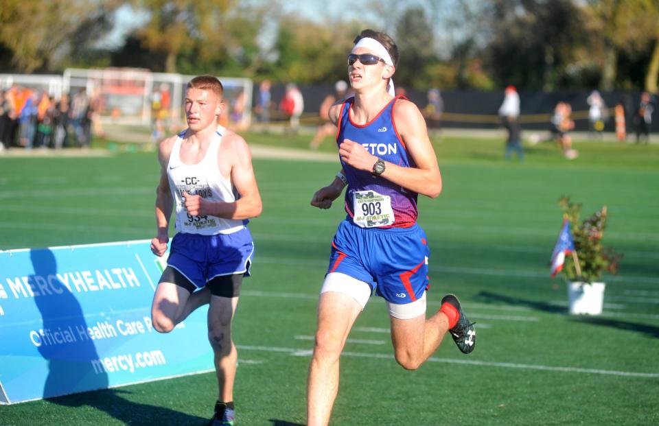 Mapleton's Isaiak Schoch competes at the Division III boys state cross country championship at Fortress Obetz on Nov. 6, 2021.