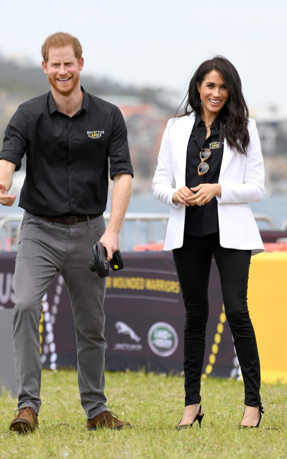Meghan wearing the same white blazer to the 2018 Invictus Games in Sydney