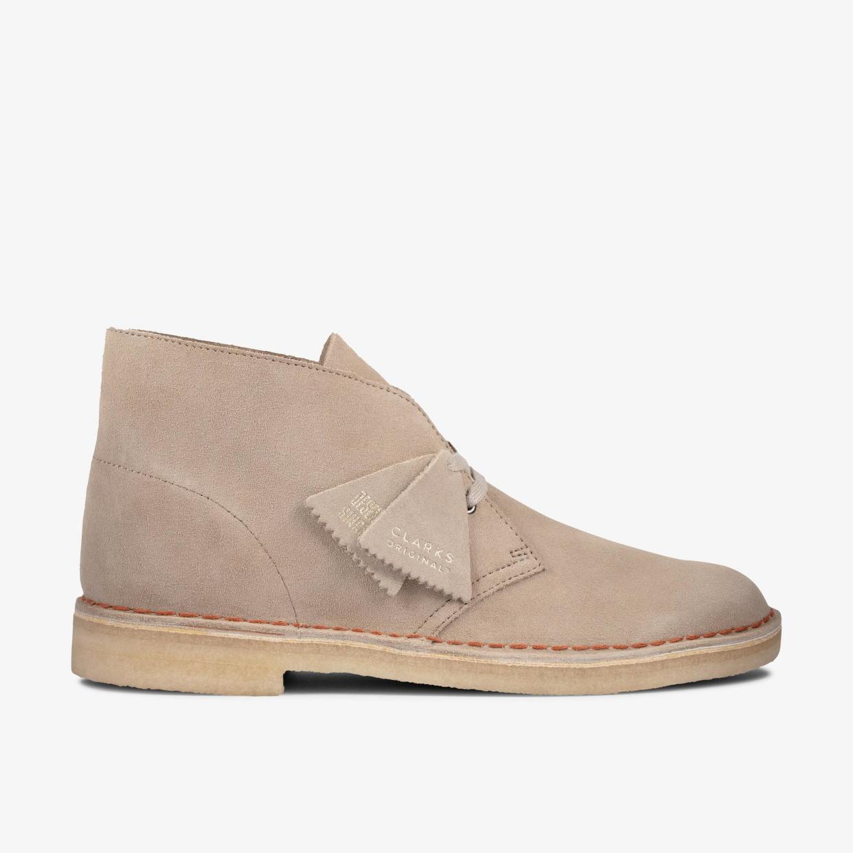 <p><a href="https://go.redirectingat.com?id=74968X1596630&url=https%3A%2F%2Fwww.clarks.com%2Fen-us%2Fdesert-boot%2F26155527-p%3Fcm_mmc%3DPPC_SHOP_google-_-smart%2Bshopping%2B-%2Bcult-_-originals-_-cult%26gclsrc%3Daw.ds%26gad_source%3D1%26gclid%3DCjwKCAjw17qvBhBrEiwA1rU9w7y9hXhEpUWAbtfbiUCyi-JhNR-CxV98f8YRqQJmhngIIhpWjCX9ZxoCtOoQAvD_BwE&sref=https%3A%2F%2Fwww.esquire.com%2Fstyle%2Fmens-fashion%2Fg60161999%2Fbest-mens-travel-shoes%2F" rel="nofollow noopener" target="_blank" data-ylk="slk:Shop Now;elm:context_link;itc:0;sec:content-canvas" class="link rapid-noclick-resp">Shop Now</a></p><p>Desert Boot</p><p>clarks.com</p><p>$150.00</p>