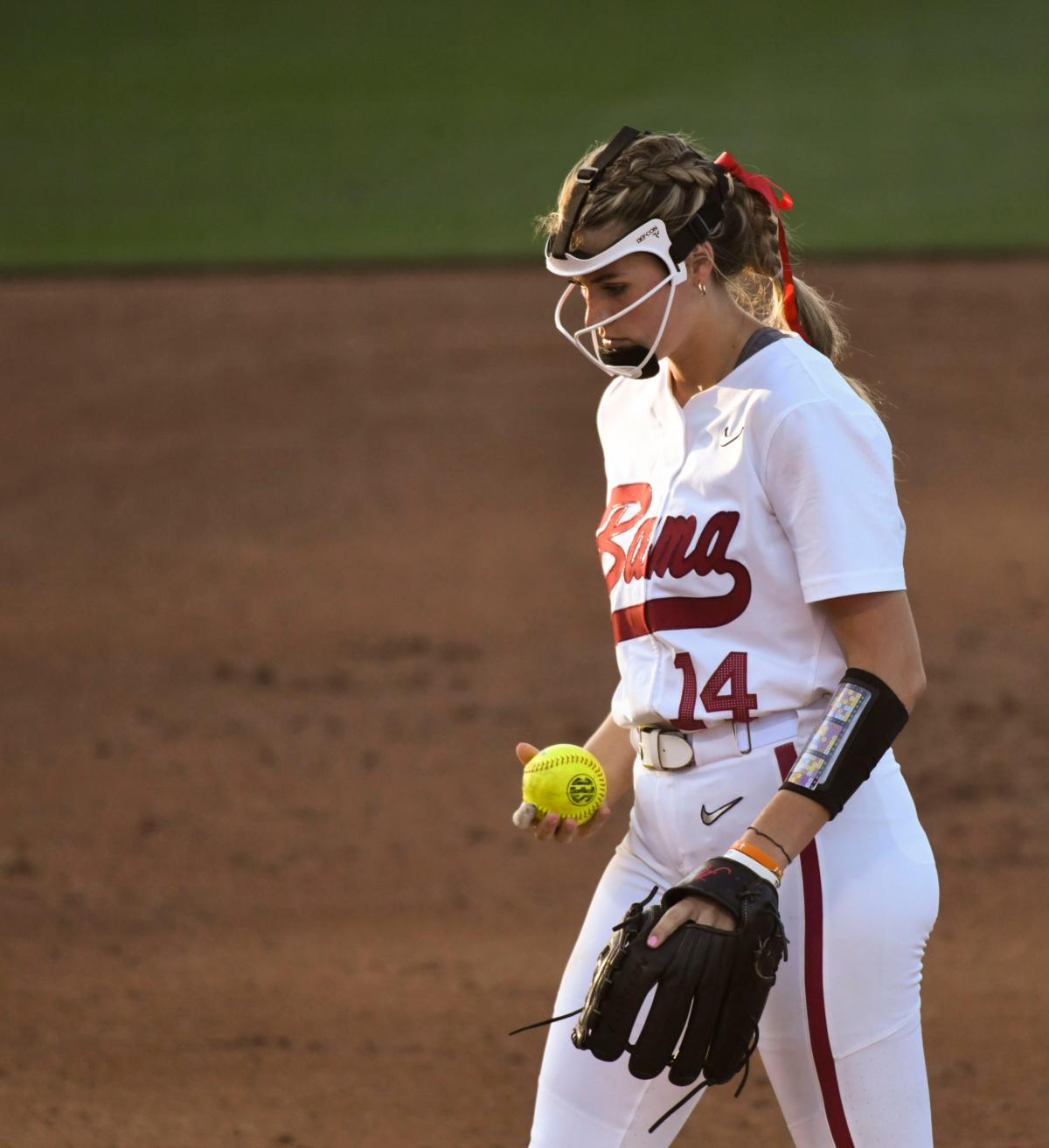 Alabama softball Montana Fouts throws perfect game vs. Ole Miss