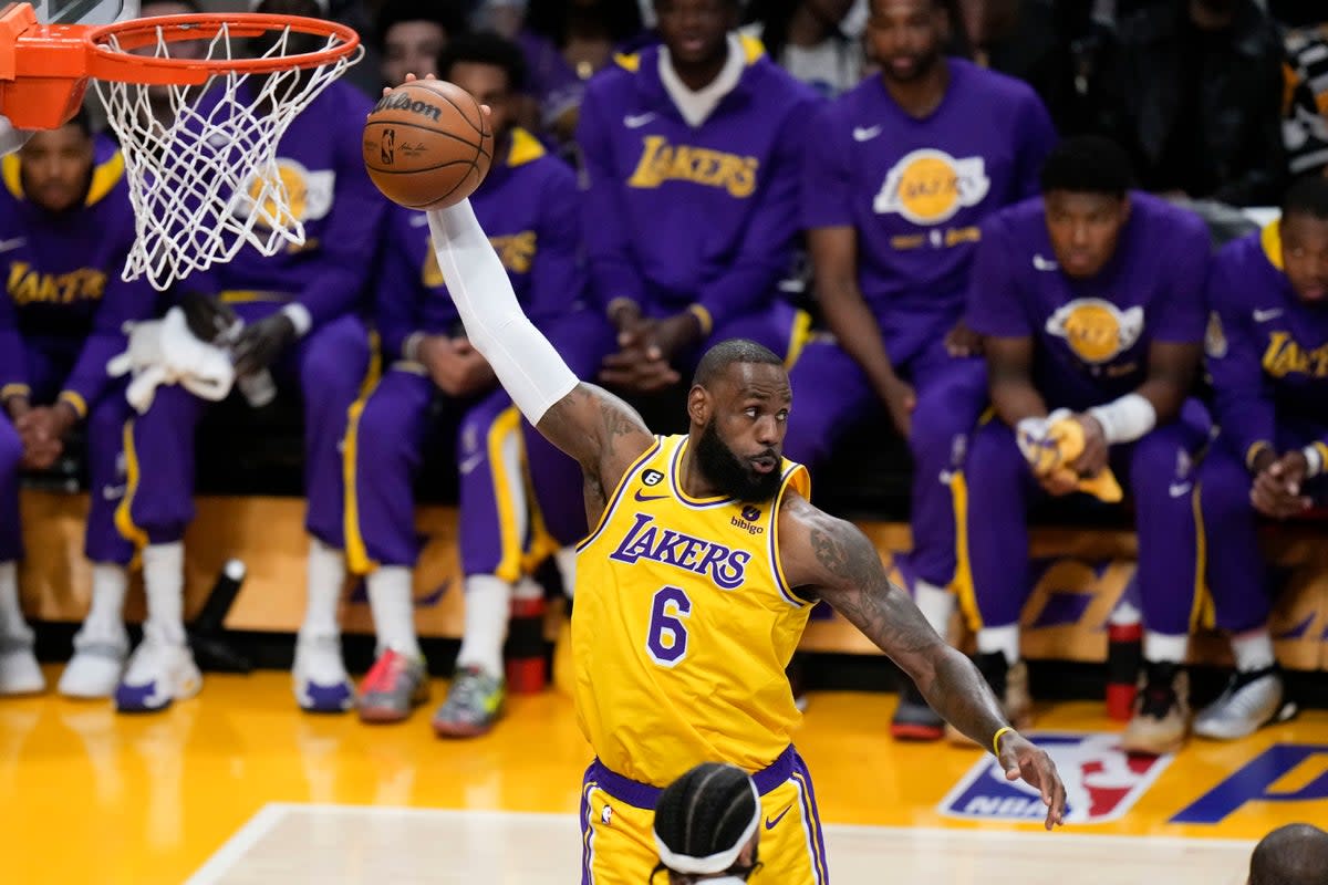 LAKERS-WARRIORS (AP)