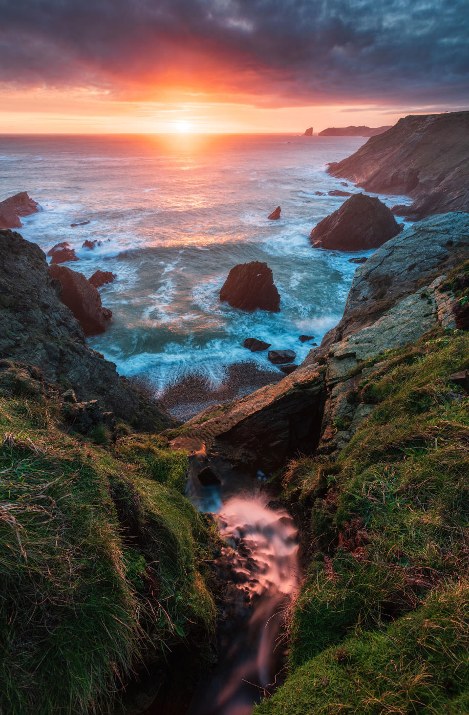 Deadsman Bay, Wales. (Photo: Alessio Putzu/Caters News)