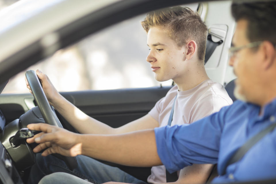 Picture of a young teenager driving with an instructor. Despite having to drive while supervised, learner drivers also have some 'risky driving' behaviours.