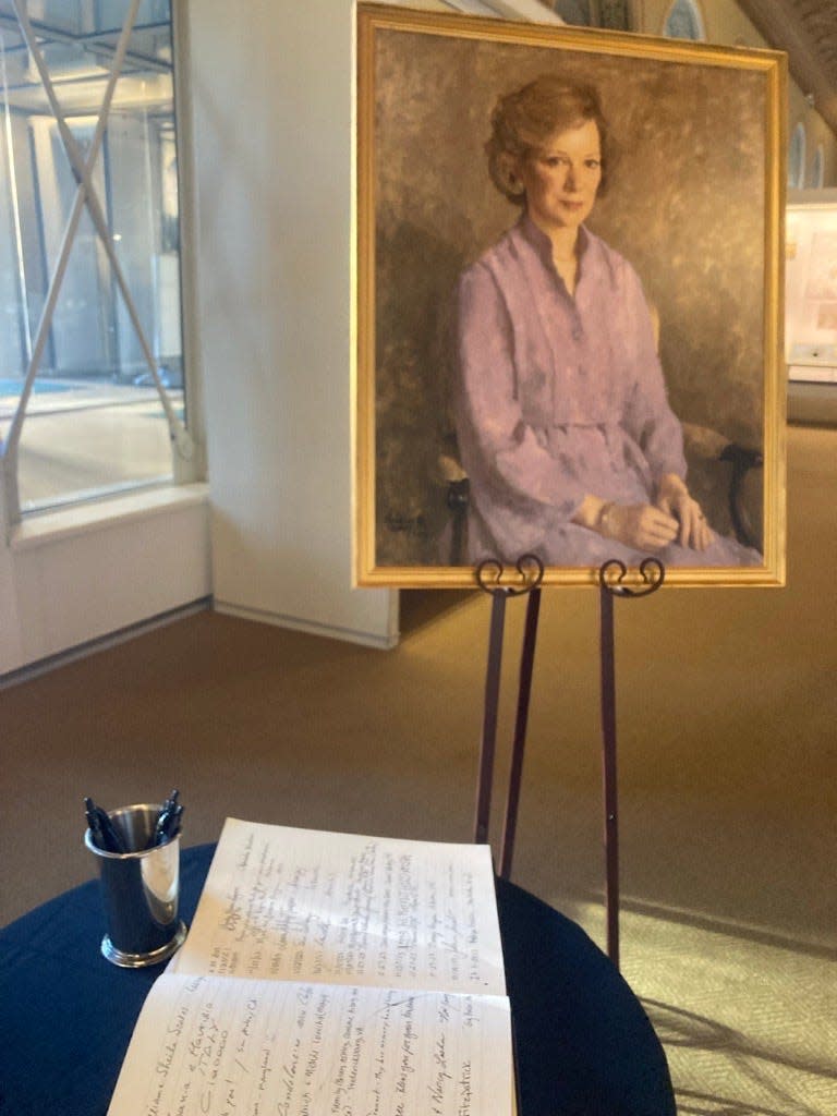 A condolence book was set up in the White House Visitors Center by the White House Historical Association.