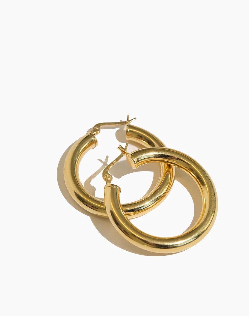 <p><a href="https://go.redirectingat.com?id=74968X1596630&url=https%3A%2F%2Fwww.madewell.com%2Fbychari-sade-hoop-earrings-N3560.html&sref=https%3A%2F%2Fwww.harpersbazaar.com%2Ffashion%2Ftrends%2Fg4452%2Fgifts-under-100%2F" rel="nofollow noopener" target="_blank" data-ylk="slk:Shop Now;elm:context_link;itc:0;sec:content-canvas" class="link ">Shop Now</a></p><p>Sade Hoop Earrings </p><p>madewell.com</p><p>$75.00</p><span class="copyright">madewell.com</span>