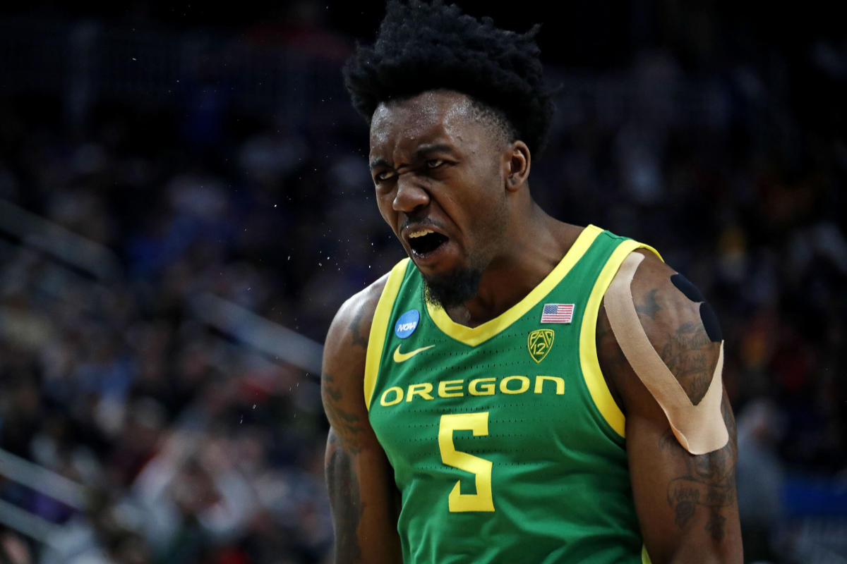 Oregon’s Jermaine Couisnard participates in predraft workout with Thunder