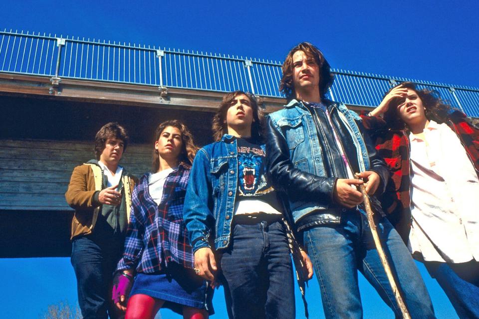 RIVER'S EDGE, Daniel Roebuck, Roxana Zal, Joshua Miller, Keanu Reeves, Ione Skye, 1986