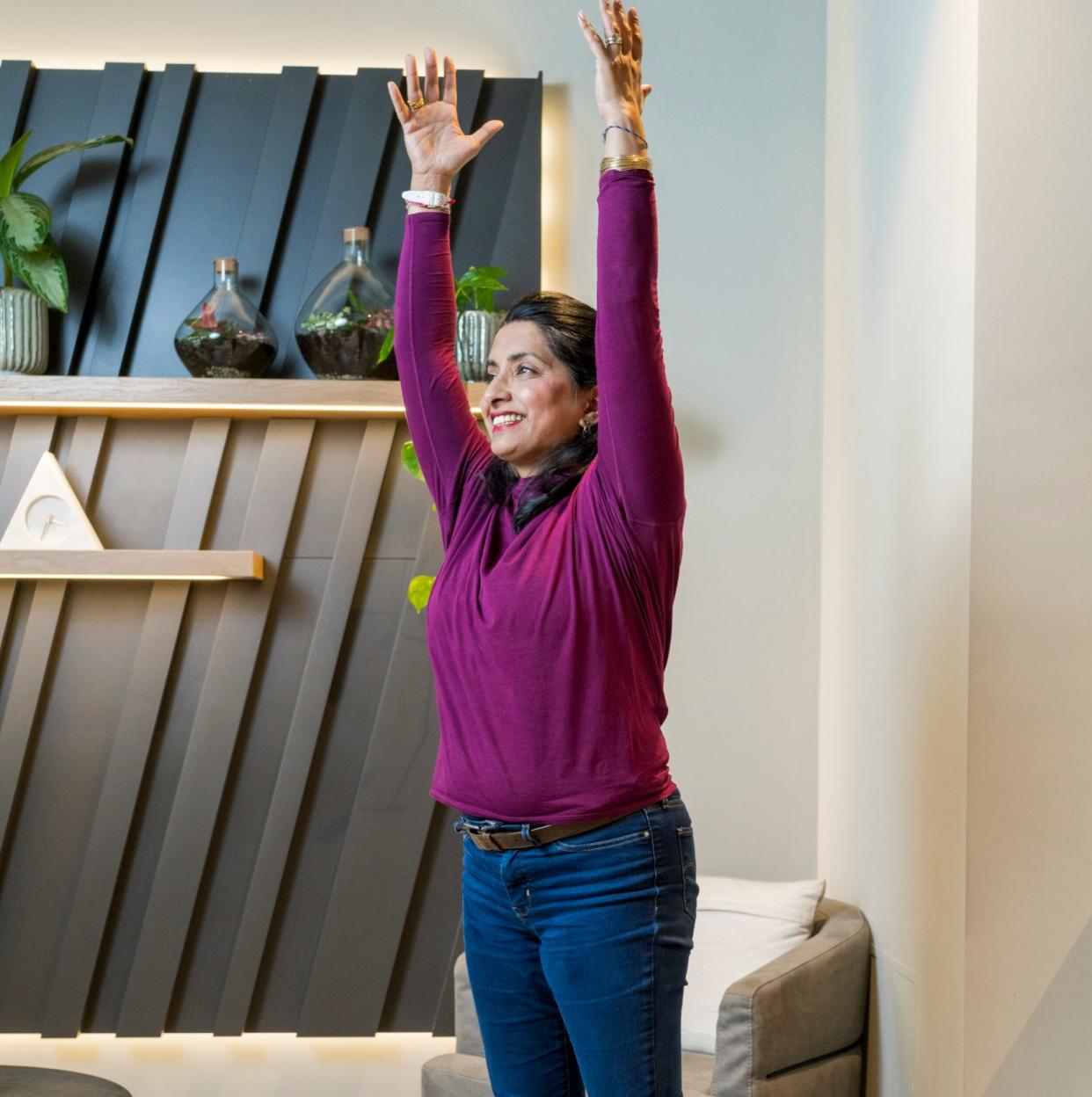 'Five minutes to stand up from your desk can mean at the end of the day you aren't suffering from lower back pain,' writes Fox-Leonard