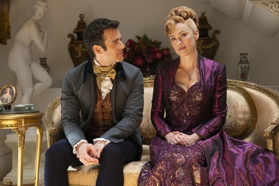 luke thompson as benedict bridgerton, hannah new as lady tilley arnold bridgerton