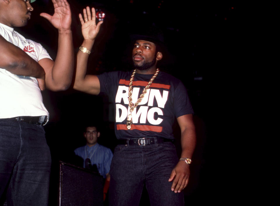 ***FILE PHOTO*** 2 Indicted In The Murder Of Jam Master Jay Of Run-DMC. CLARKSTON, MI - JULY 29: DJ Jason 'Jam Master Jay' Mizell walks to the stage during the Together Forever Tour on July 29, 1987 at the Pine Knob Music Theater in Clarkston, Michigan. Credit: Ross Marino Archive / MediaPunch /IPX