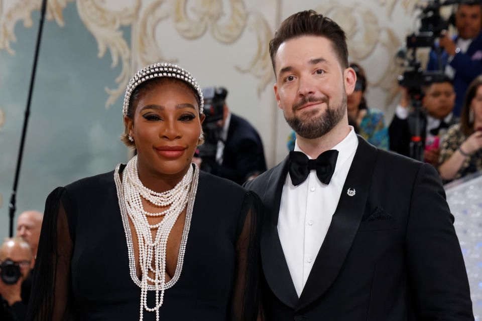 NEW YORK, NY - MAY 1: Serena Williams and Alexis Ohanian attend the 2023 Costume Institute Benefit Gala Celebration "Karl Lagerfeld: beautiful lines" May 1, 2023 at the Metropolitan Museum of Art in New York City.  (Photo by Taylor Hill/Getty Images)