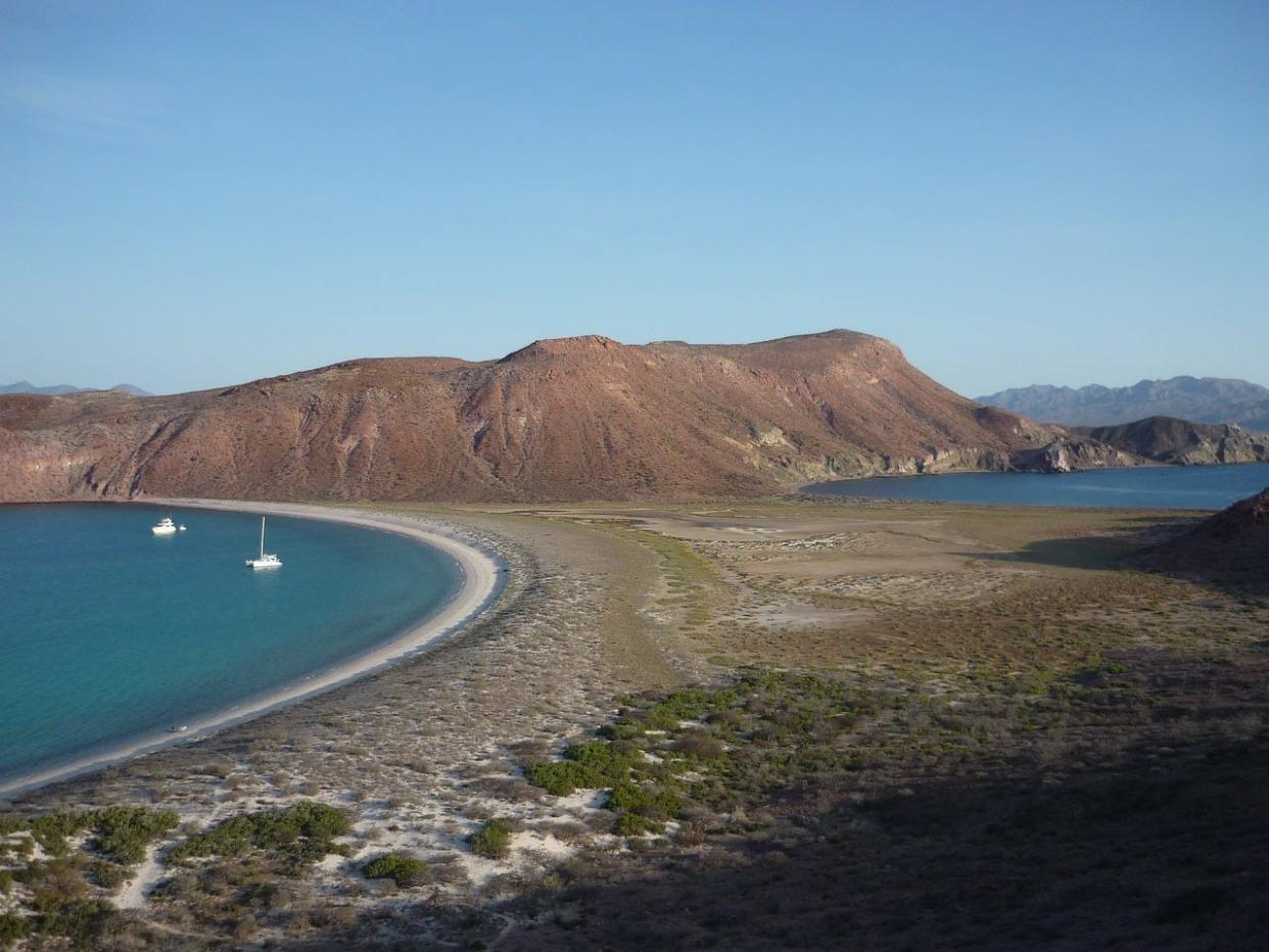 Mexico’s Baja peninsula showcases many less visited beaches. Some are on eco-friendly islands off the coast of La Paz. Espírito Santo and Isla Francisco are far away from crowded Cabo.