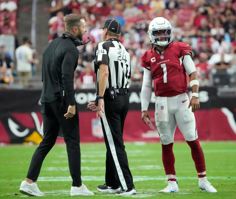 Some NFL writers have not been impressed with Kliff Kingsbury's job coaching the Arizona Cardinals so far this season.