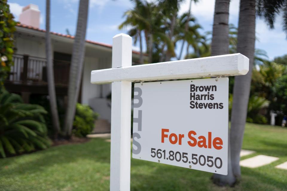 A recent report found that single-family homes in Palm Beach, Broward and St. Lucie counties sold last month at a median price of $582,500 a 10.6% increase in price from January 2022.