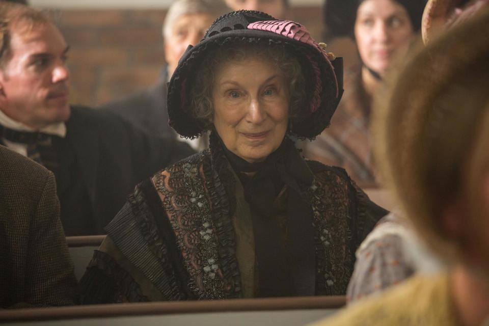 Margaret Atwood in a cameo appearance in "Alias Grace." (Photo: Netflix)