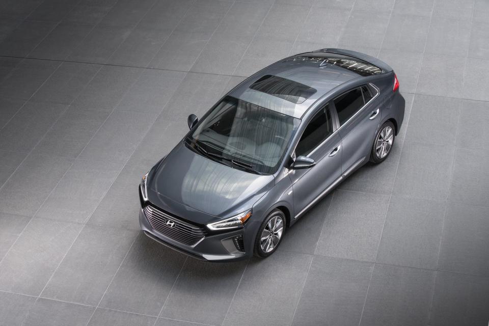 <p>EPA combined: 55–58 mpg</p><p>Considering its appealing price, <a href="https://www.caranddriver.com/hyundai/ioniq" rel="nofollow noopener" target="_blank" data-ylk="slk:the 2019 Hyundai Ioniq hybrid;elm:context_link;itc:0;sec:content-canvas" class="link ">the 2019 Hyundai Ioniq hybrid</a> is an impressive package. Unlike the barely cheaper Toyota Prius C, the Ioniq is pleasant to drive and look at. The handling is solid, while its use of a traditional automatic transmission gives its acceleration a natural feel that eludes many hybrids that use continuously variable automatic (CVT) units. As a bonus, in the Hyundai's base Blue trim, it delivers the best EPA rating of any hybrid at 58 mpg combined (as well as the highest fuel economy in the Ioniq hybrid lineup; nicer trims aren't as efficient).</p>