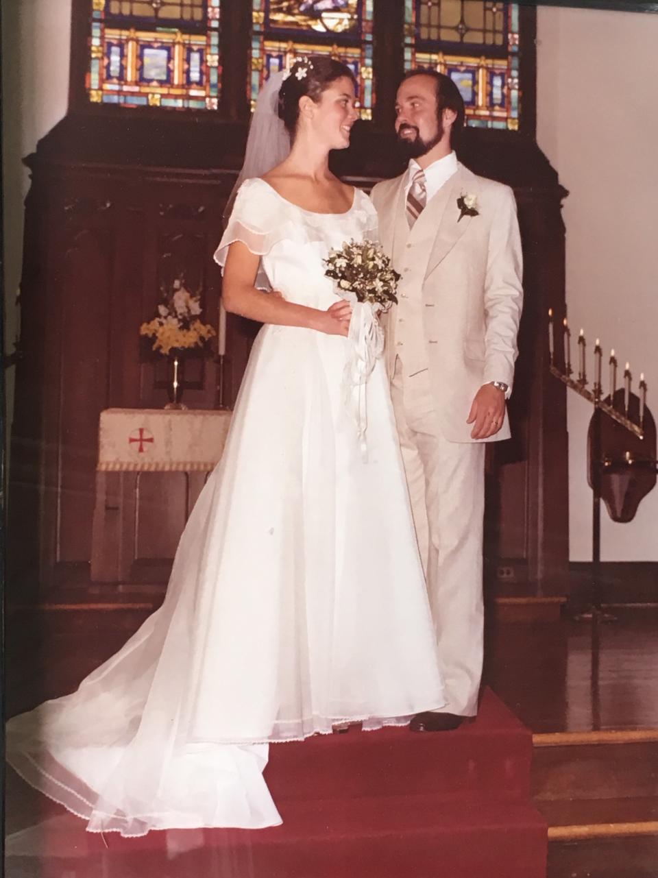 Richard and Cindy Mylin on their wedding day in 1979.&nbsp; (Photo: Courtesy of Liz Mylin)