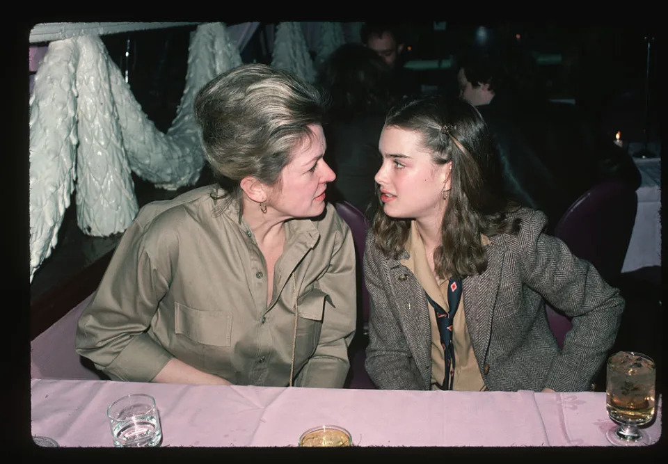 A young Brooke Shields sits with her momager, Teri Shields, in this undated photo. (Photo: Lynn Goldsmith/Corbis/VCG via Getty Images)
