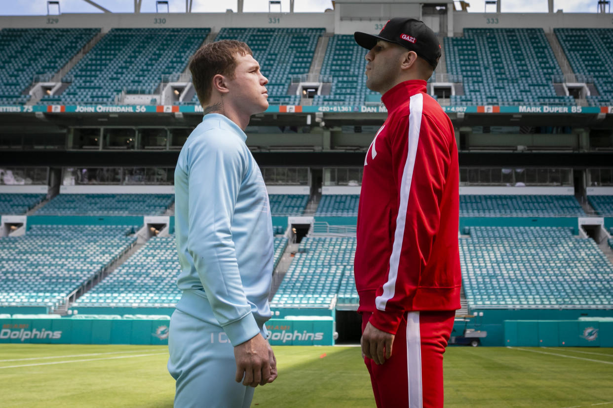 FLORIDA, USA - FEBRUARY 22: Professional boxer Avni Yildirim (R), and Saul Alvarez, of Mexico who currently holds World Boxing Association (WBA) and World Boxing Council (WBC) super middleweight belts (L), pose for a photo during a press conference prior to the boxing match, which will be held on Feb. 27, at Hard Rock Stadium, in Miami, Florida, United States on February 22, 2021. (Photo by Eva Marie Uzcategui Trinkl/Anadolu Agency via Getty Images)