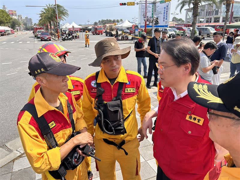 中央災害應變中心指揮官林右昌透露最新地震情況。（圖／內政部提供)