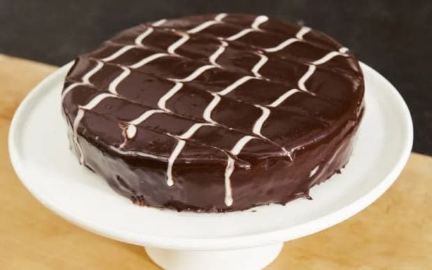 Chevron Cake<p>Quentin Bacon</p>