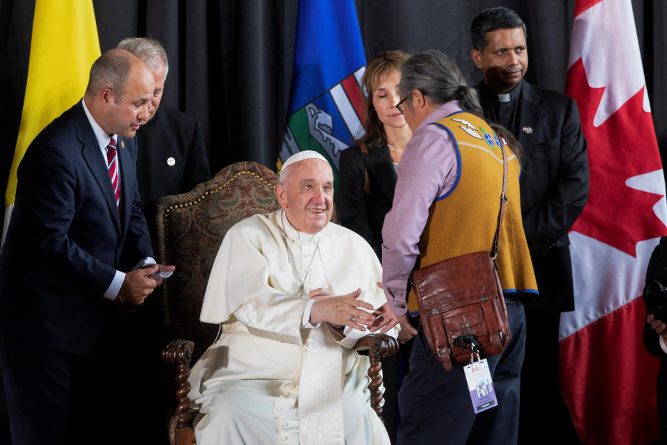 <p>Pope Francis is greeted by Assembly of First Nations Regional Chief Gerald Antoine at the Edmonton International Airport near Edmonton, Alberta, Canada July 24, 2022. REUTERS/Amber Bracken</p> 